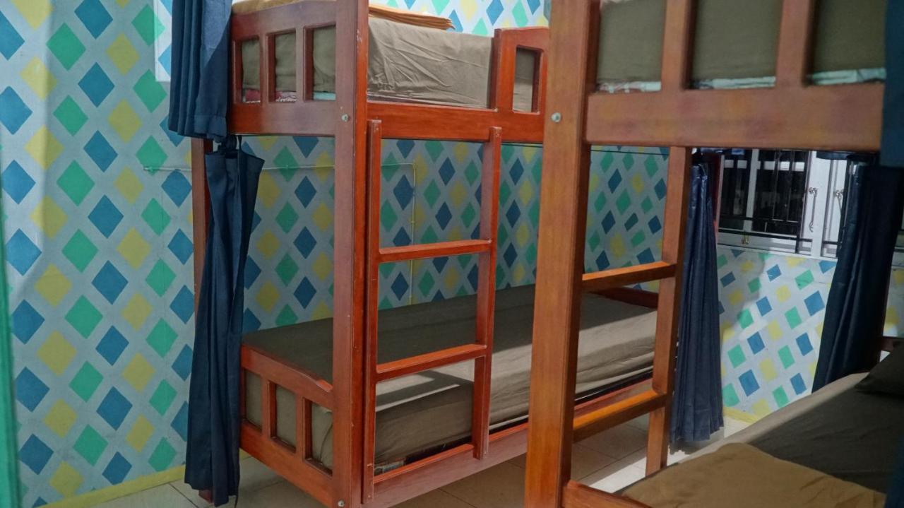 Pintu Biru Hostel Wamena 外观 照片